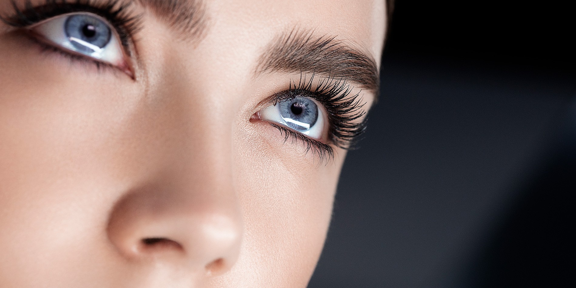 1900x1070_BE-SCANDAL-LASH-MASCARA_close