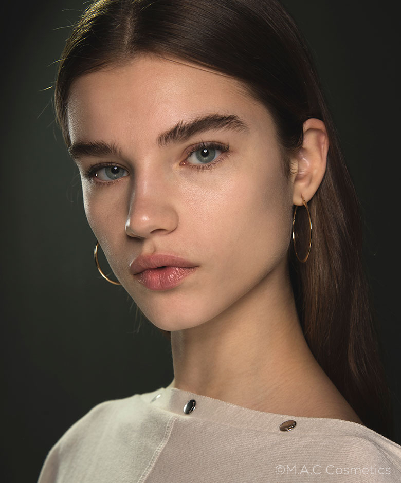 model make-uplook fall winter trends