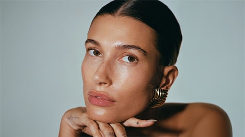Het geheim van zij met een egale teint? De juiste color corrector concealer! Het geheim van zij met een egale teint? De juiste color corrector concealer!