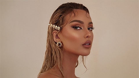Jouw kapsel voor festivalseizoen? De wet hair look! Jouw kapsel voor festivalseizoen? De wet hair look!