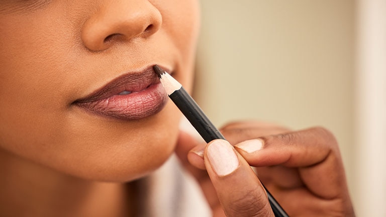 vollere lippen met lipliner						 vollere lippen met lipliner