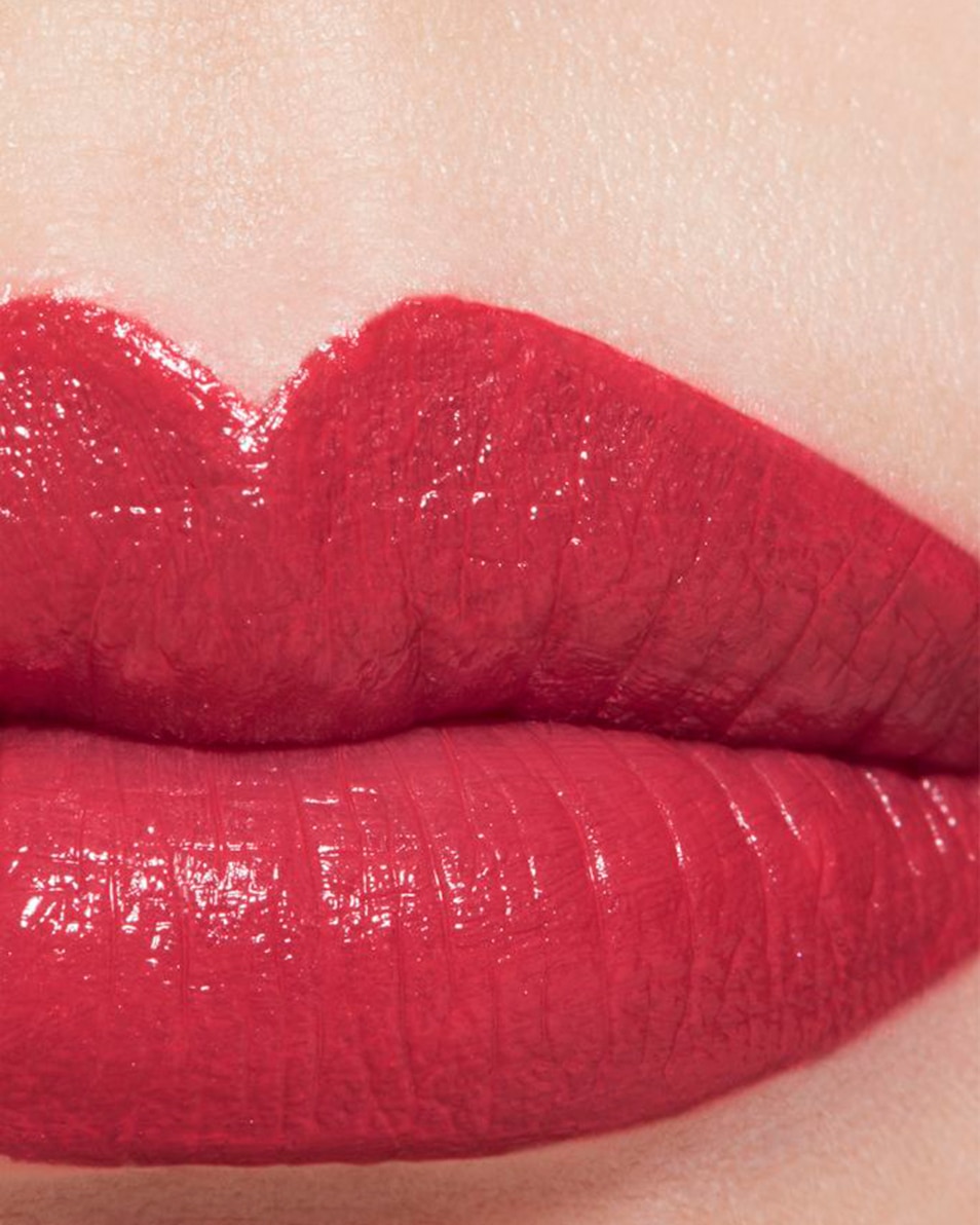 CHANEL ROUGE ALLURE L'EXTRAIT DE BIJZONDER INTENSE STRALENDE EN VERZORGENDE LIPPENSTIFT NAVULBAAR ROUGE LIBRE 3