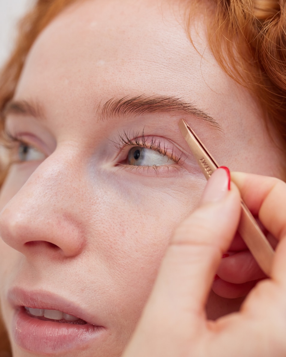 TWEEZERMAN MINI SLANT TWEEZER ROSE GOLD MINI SLANT TWEEZER ROSE GOUD 1 ST 3