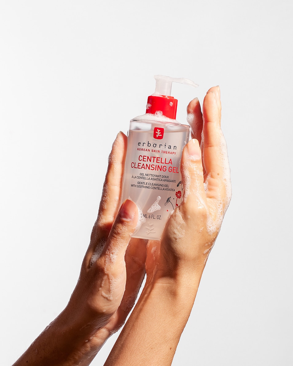 VERZACHTENDE ZACHTE REINIGINGSGEL