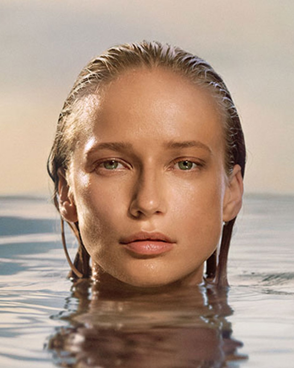 VLOEIBARE SCRUB - HYDRATEERT & VERHELDERT DE HUID