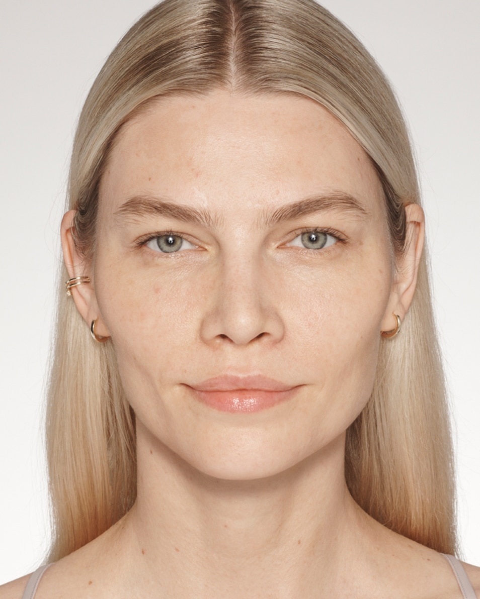 ESTÉE LAUDER FUTURIST SKINTINT SERUM FOUNDATION VLOEIBARE FOUNDATION MET SPF - LICHT & VOEDEND 2C3 Fresco 3