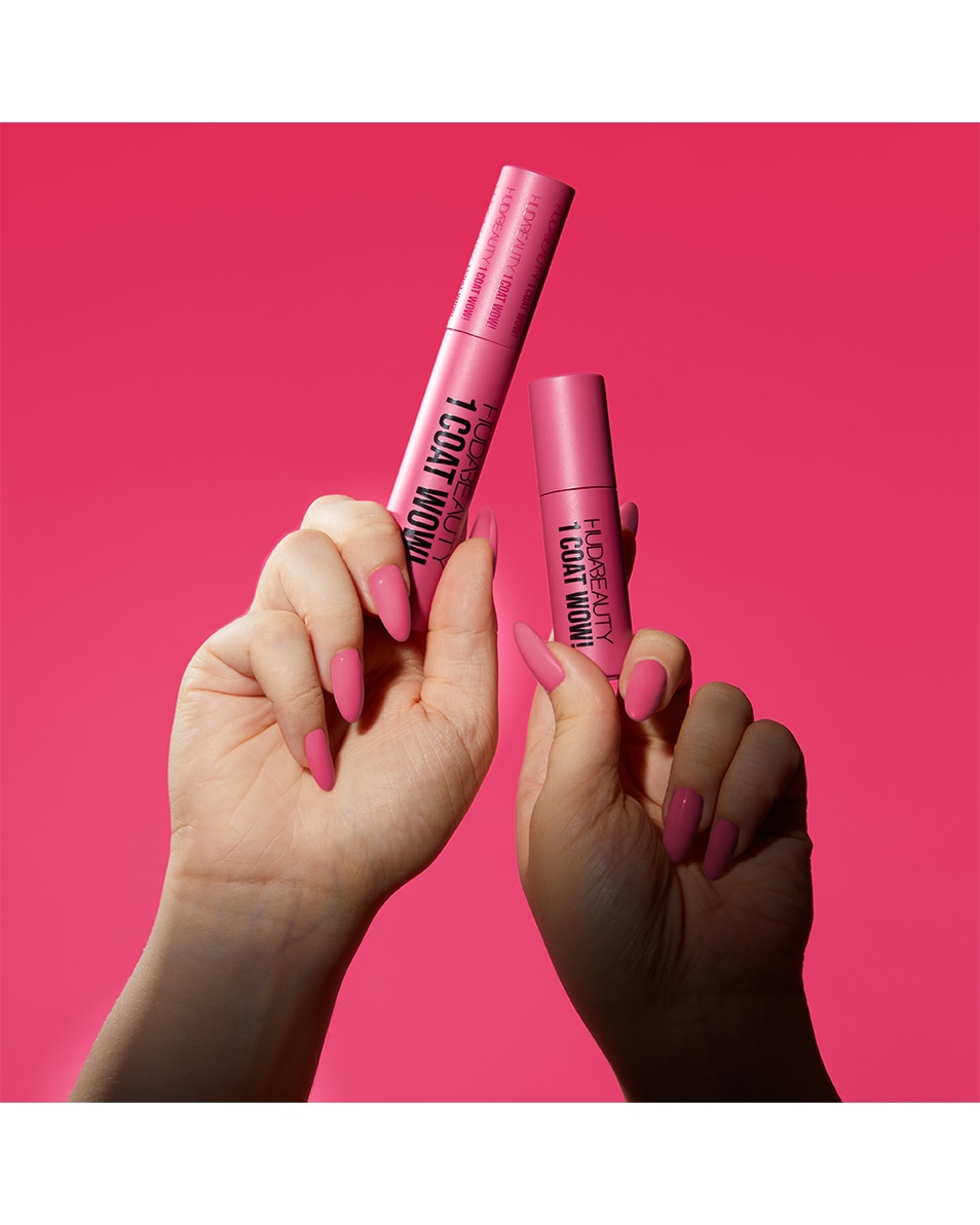 EXTRA VOLUMIZING AND LIFTING MASCARA