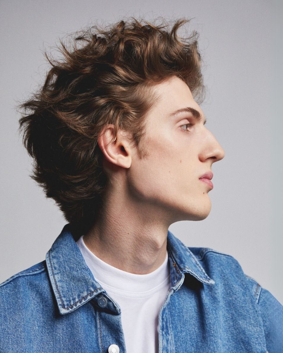 Long-Lasting Hold Wax