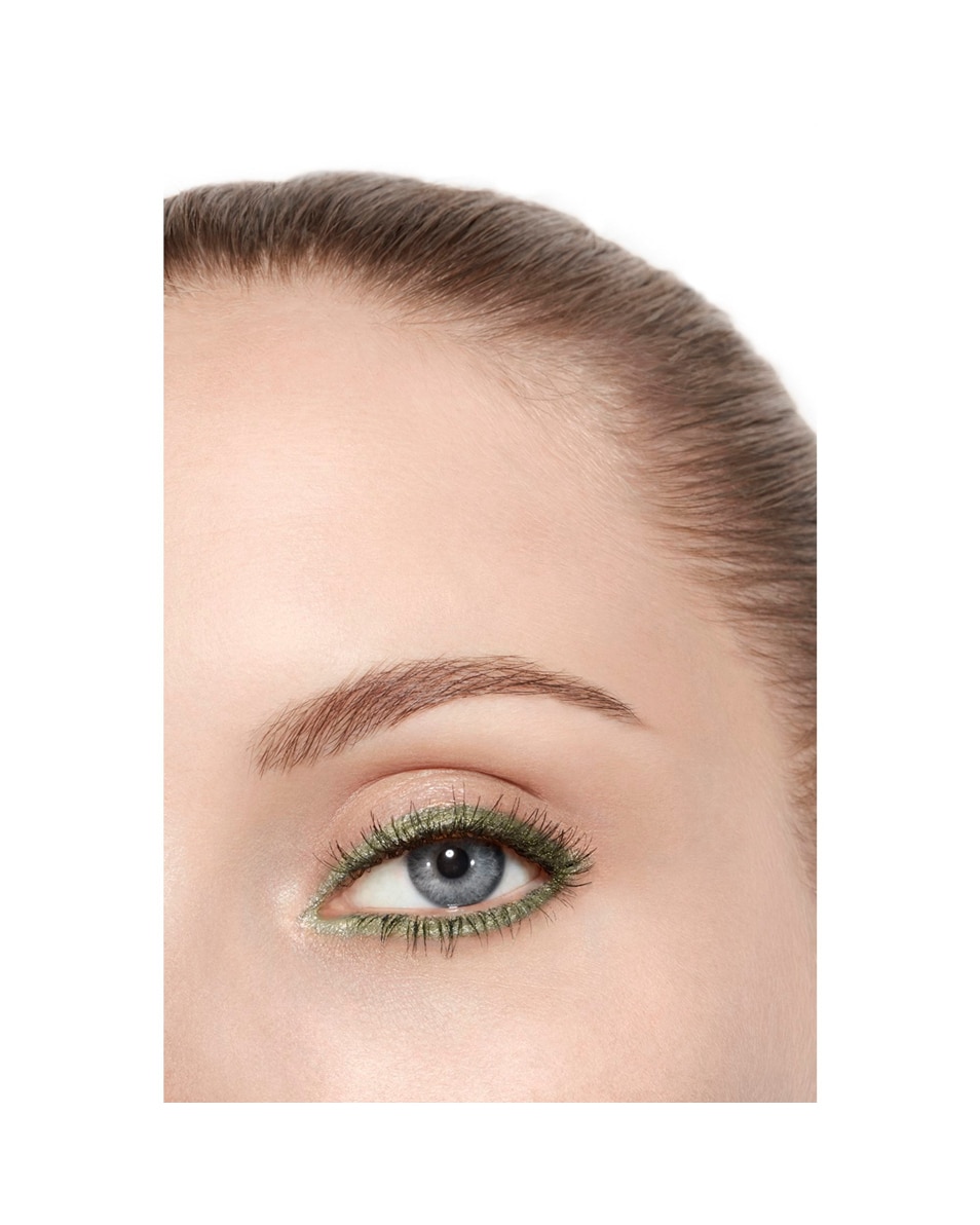 CHANEL OMBRE ESSENTIELLE MULTIFUNCTIONELE LANGHOUDENDE OOGSCHADUW JADE FACETTÉ 3