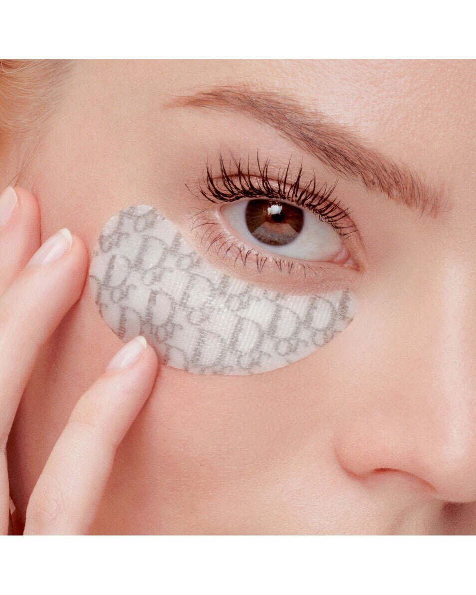 Hydraterende en verfrissende patches voor de ogen