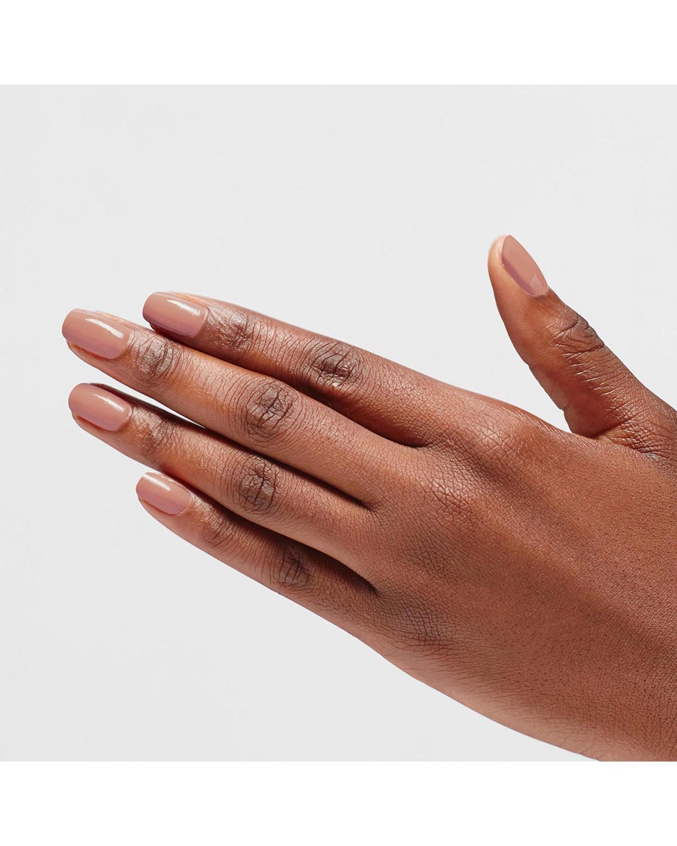 OPI Infinite Shine Classic Colors Nagellak BAREFOOT IN BARCELONA 3