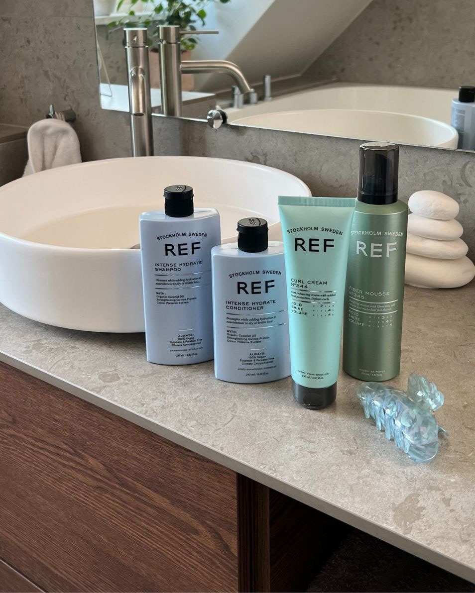 REF STOCKHOLM INTENSE HYDRATE SHAMPOO Hydraterende shampoo 285 ML 3