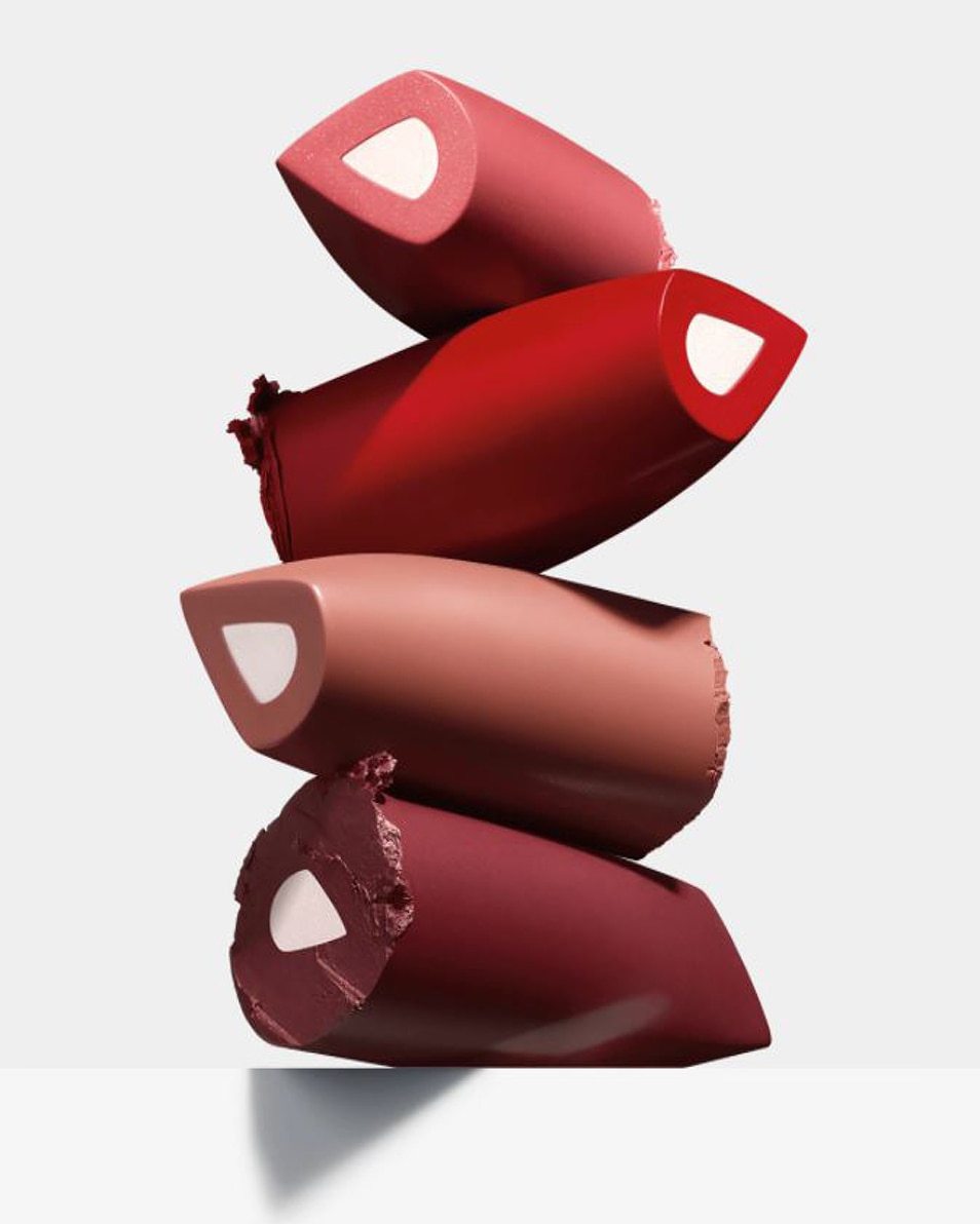 LIPPENSTIFT - VERZORGEND, VORMGEVEND & LANGHOUDEND