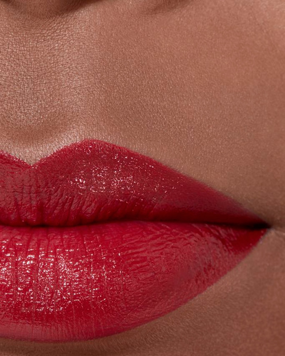 CHANEL ROUGE ALLURE L'EXTRAIT DE BIJZONDER INTENSE STRALENDE EN VERZORGENDE LIPPENSTIFT NAVULBAAR ROUGE ROYAL 4