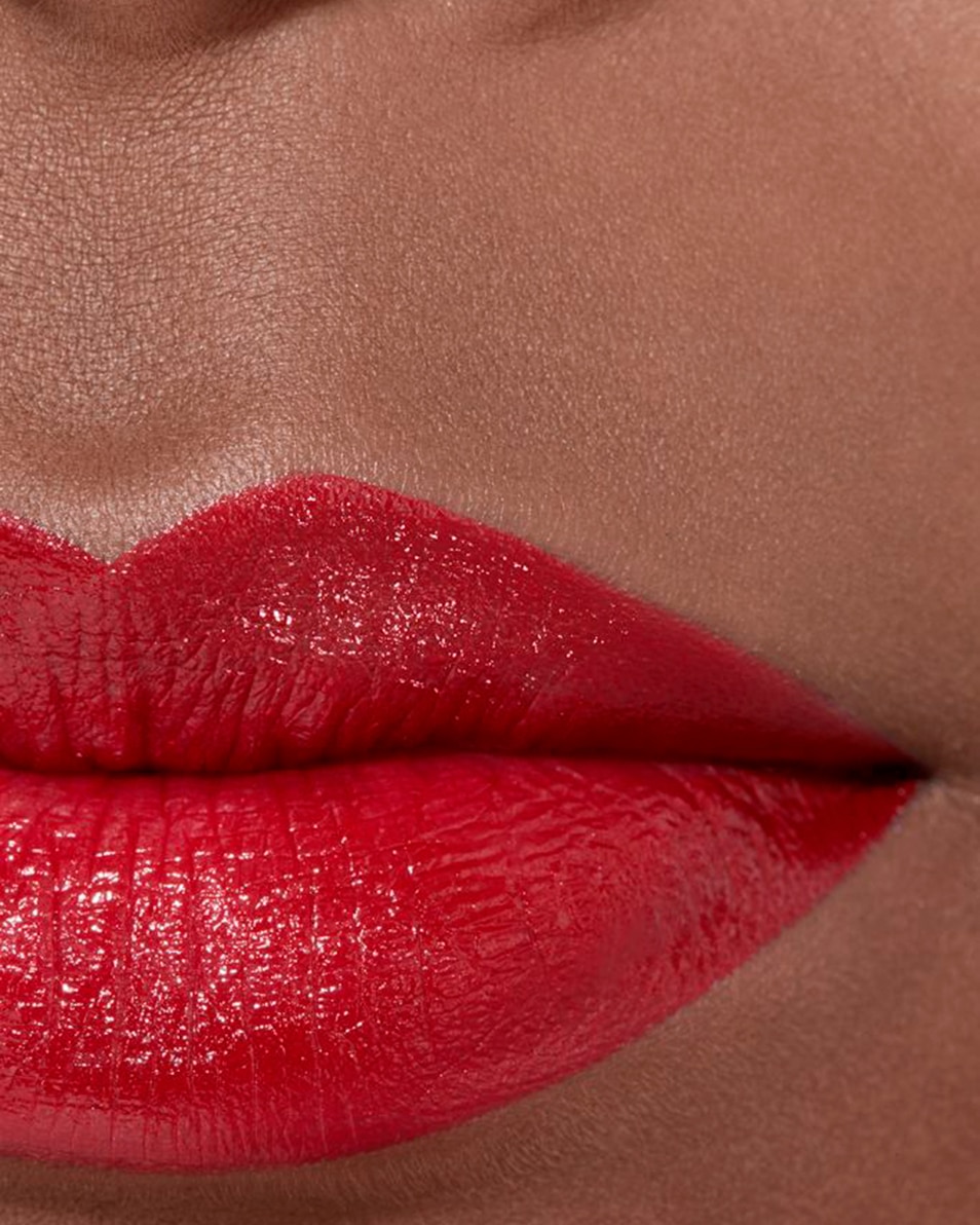 CHANEL ROUGE ALLURE L'EXTRAIT DE BIJZONDER INTENSE STRALENDE EN VERZORGENDE LIPPENSTIFT NAVULBAAR ROUGE PUISSANT 4