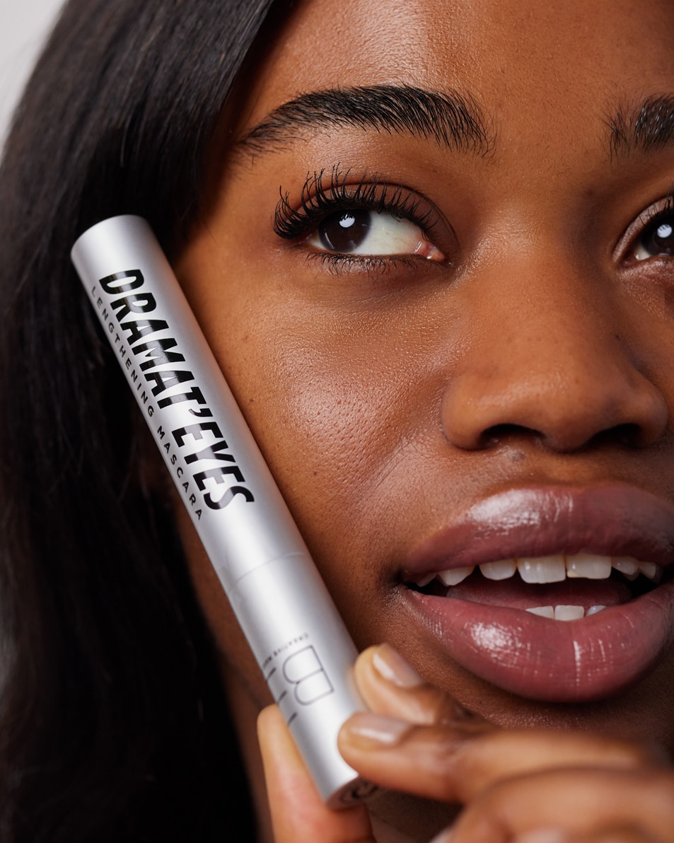 DRAMAT'EYES NEVERENDING LENGTHENING MASCARA