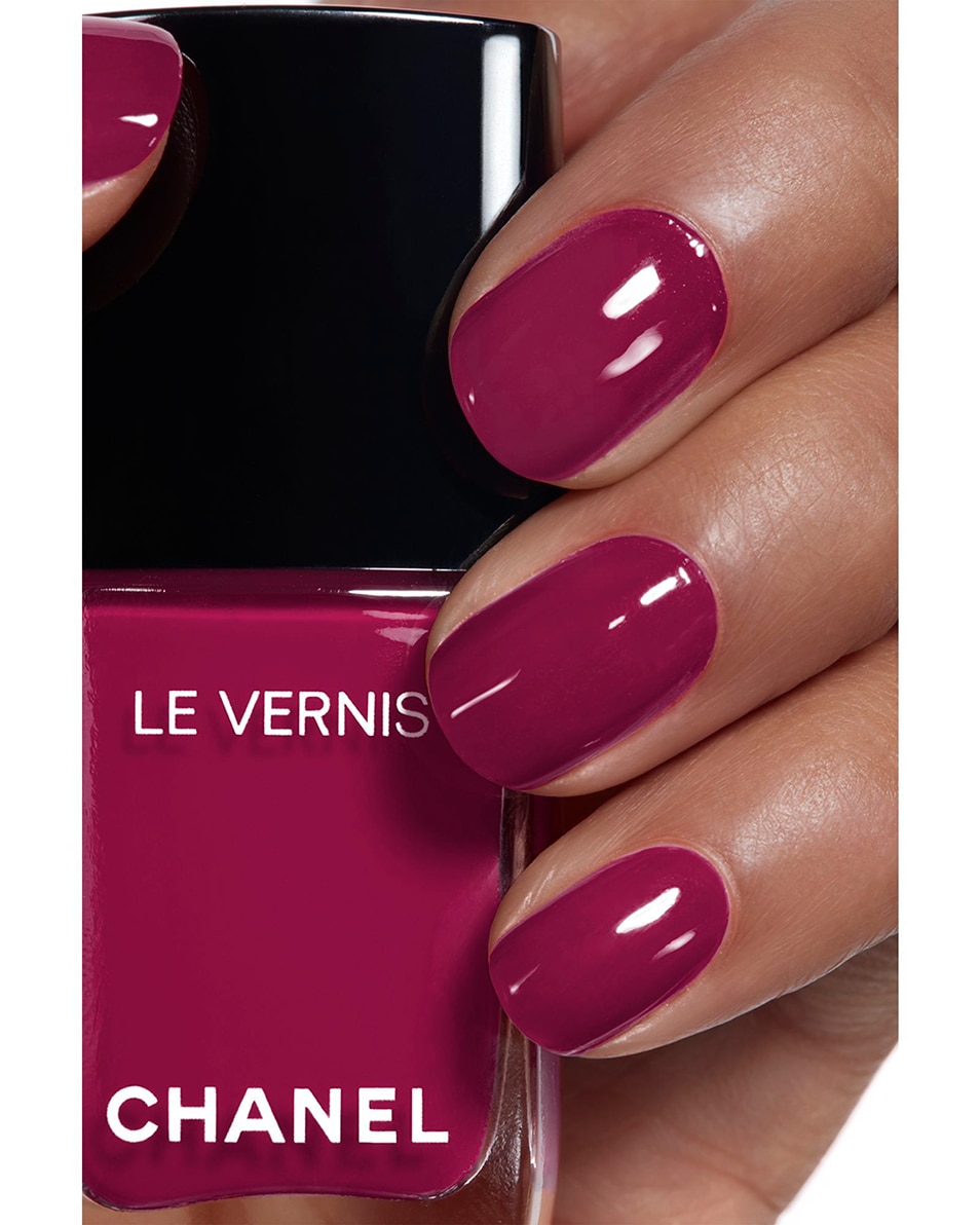 Chanel LE VERNIS LANGHOUDENDE NAGELLAK 139 ACTIVISTE 4