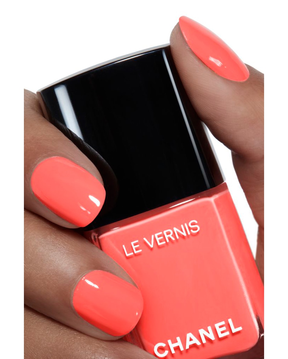 CHANEL LE VERNIS LANGHOUDENDE NAGELLAK 121 PREMIÈRE DAME 4