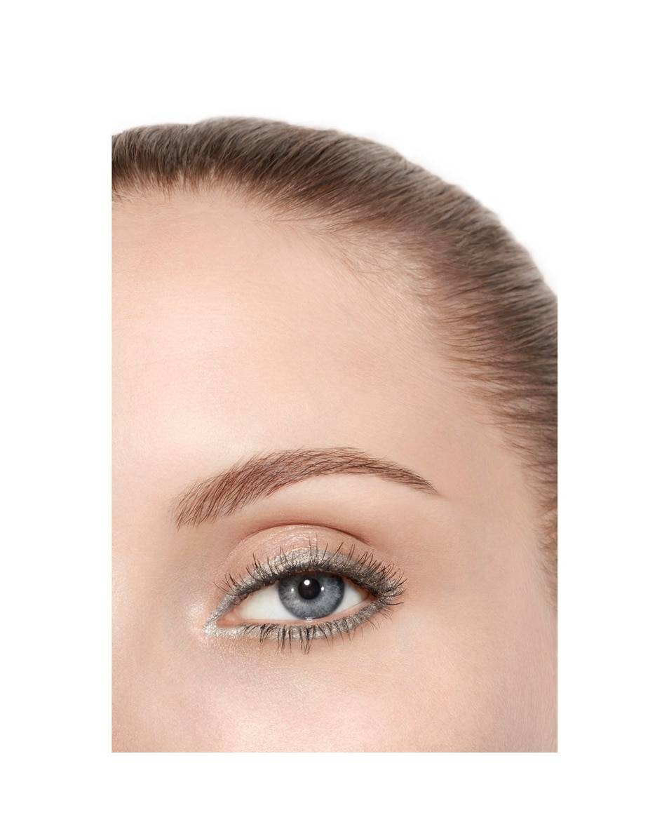 CHANEL OMBRE ESSENTIELLE MULTIFUNCTIONELE LANGHOUDENDE OOGSCHADUW GRIS PARIS 4