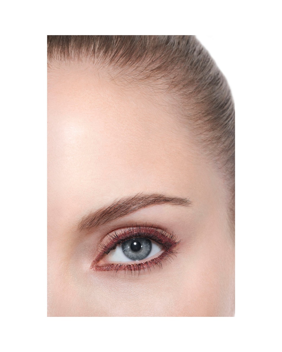 CHANEL OMBRE ESSENTIELLE MULTIFUNCTIONELE LANGHOUDENDE OOGSCHADUW BRUN FAUVE 4
