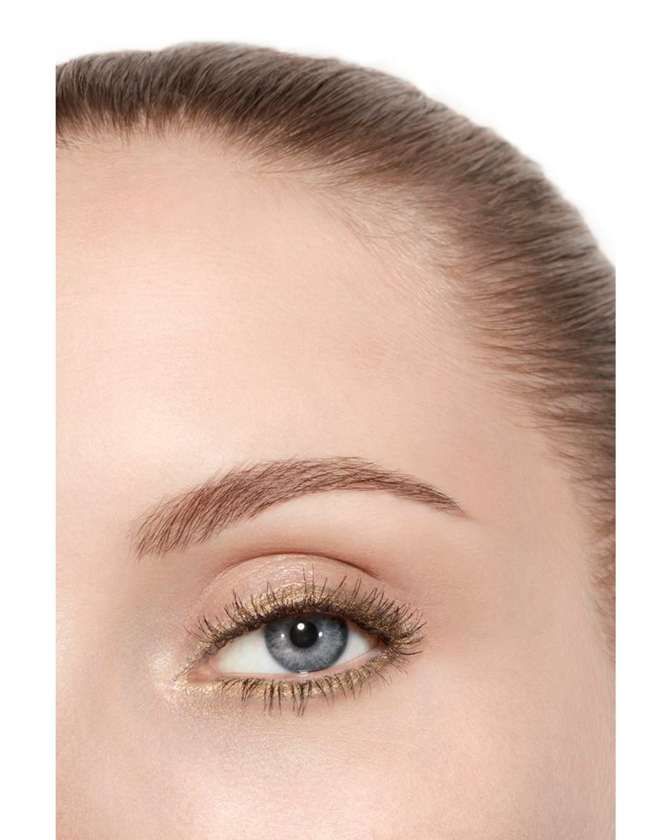 CHANEL OMBRE ESSENTIELLE MULTIFUNCTIONELE LANGHOUDENDE OOGSCHADUW QUARTZ FUMÉ 4