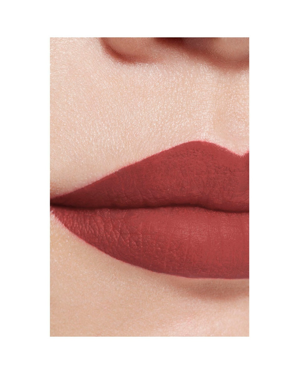 CHANEL ROUGE ALLURE LIQUID VELVET DE ULTRA-LANGHOUDENDE INTENS MATTE VLOEIBARE LIPPENSTIFT SÉDUISANTE 4