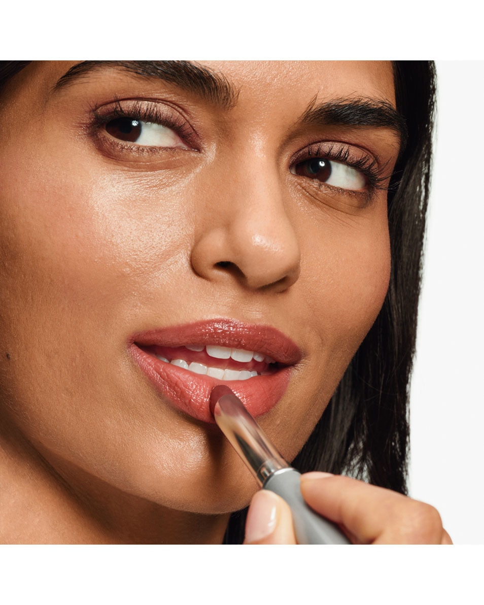 CLINIQUE Almost Lipstick in Nude Honey Lipstick Nude Honey 4