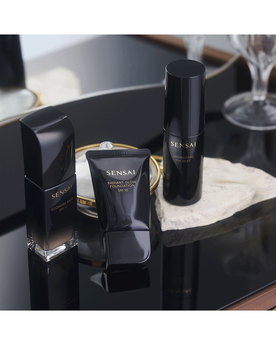 SENSAI Radiant Glow Foundation IVORY BEIGE 4