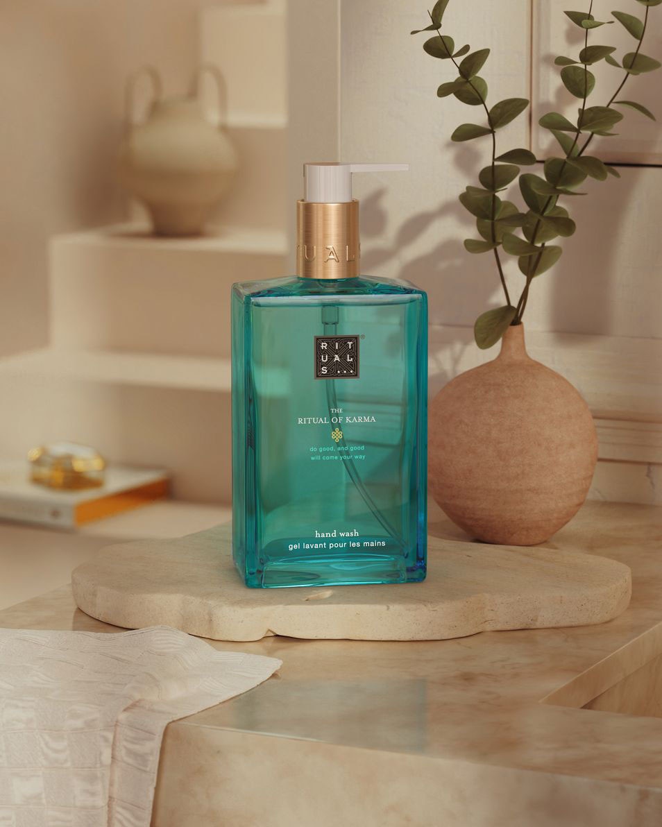RITUALS The Ritual of Karma Handzeep 300 ML 4