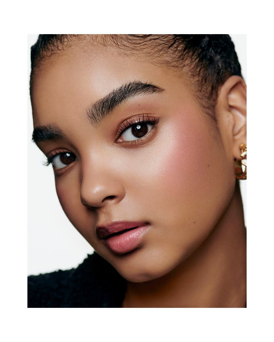 Chanel BAUME ESSENTIEL ROUGE NOIR MULTIFUNCTIONELE BALSEM VOOR EEN STRALEND RESULTAAT CUTE 8G 4