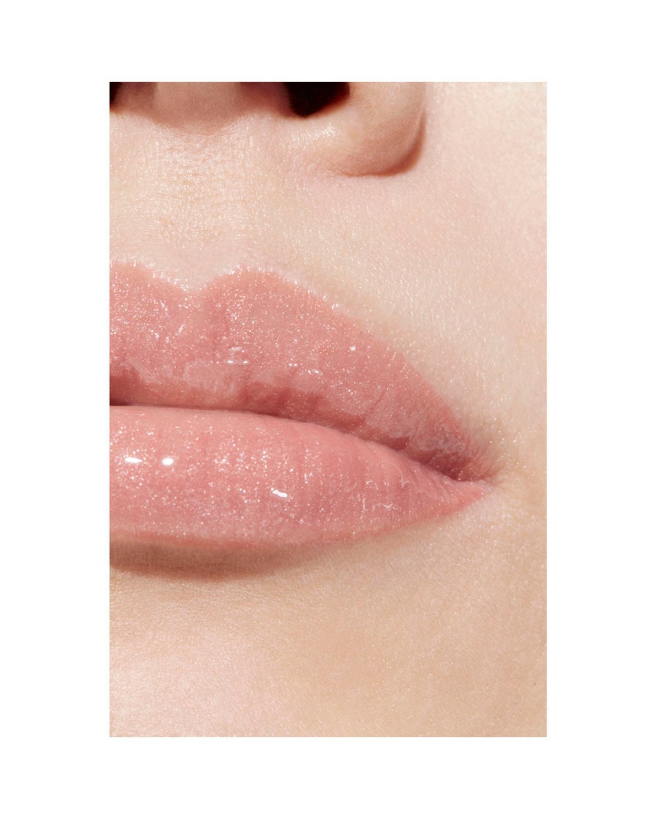 CHANEL ROUGE COCO HYDRA GLOSS HYDRATERENDE EN GLADSTRIJKENDE HOOGGLANS GLOSS 456 FABULEUSE 4