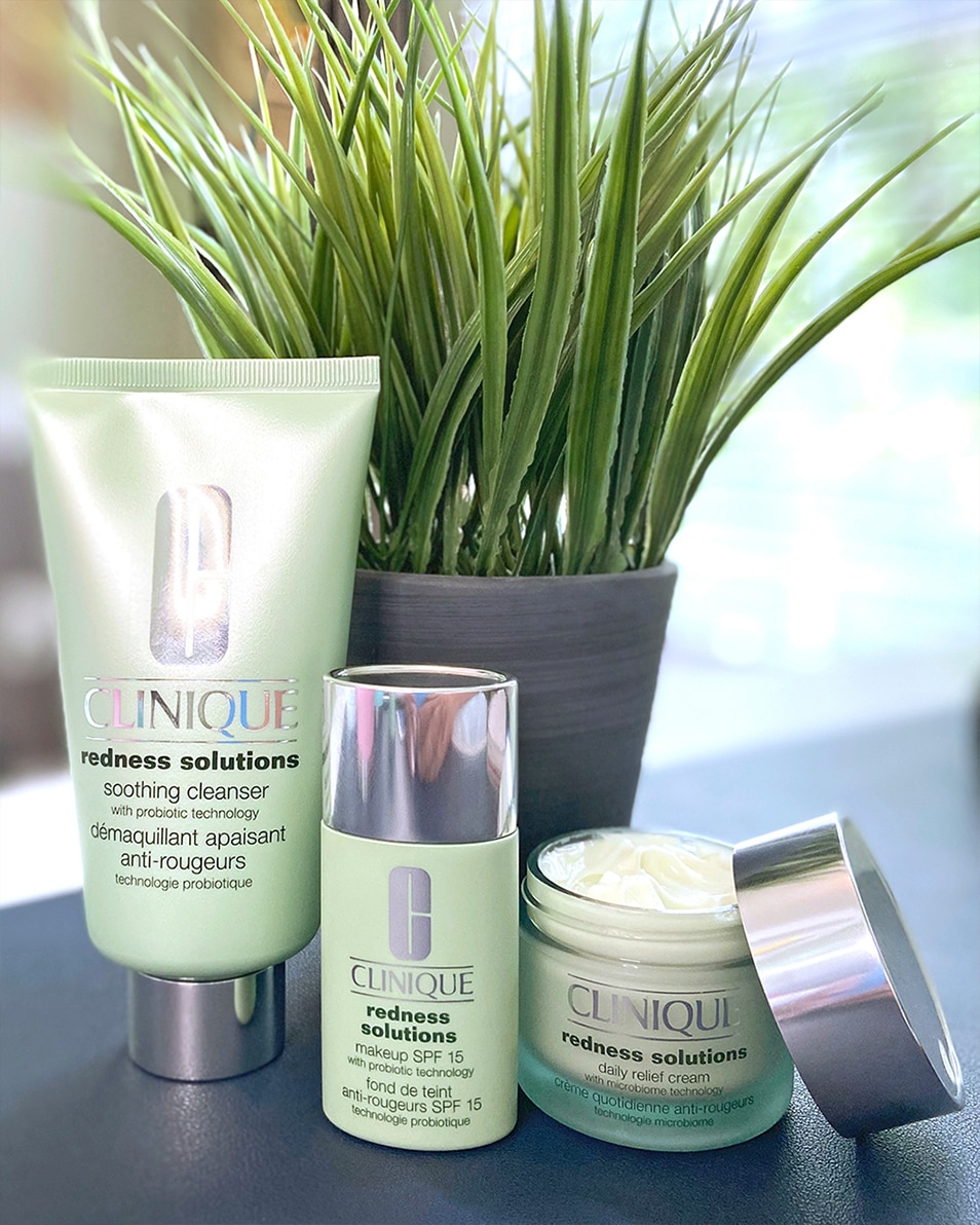 CLINIQUE REDNESS SOLUTIONS SOOTHING CLEANSER GEZICHTSREINIGER - KALMEERT ROODHEID & IRRITATIE 150 ML 4