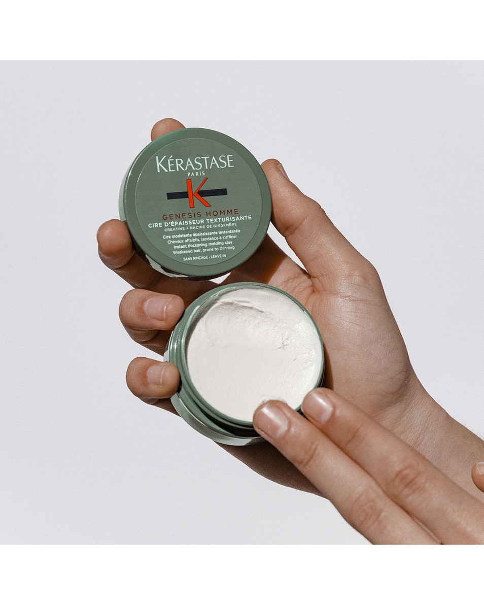 DIRECT VERDIKKENDE VORMGEVENDE KLEI VOOR VERZWAKT HAAR