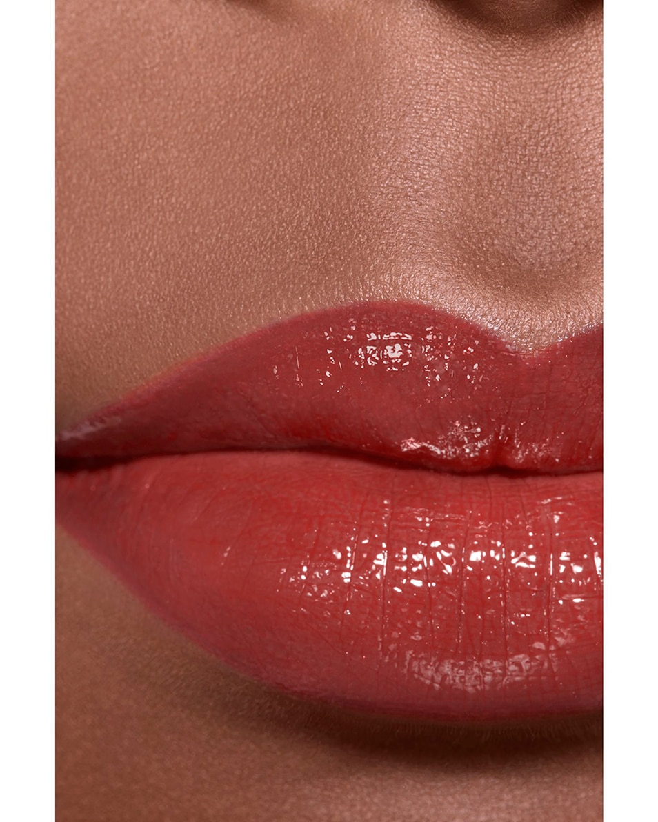CHANEL ROUGE COCO FLASH KLEUR, GLANS, INTENSITEIT IN EEN FLASH DESTINATION 5