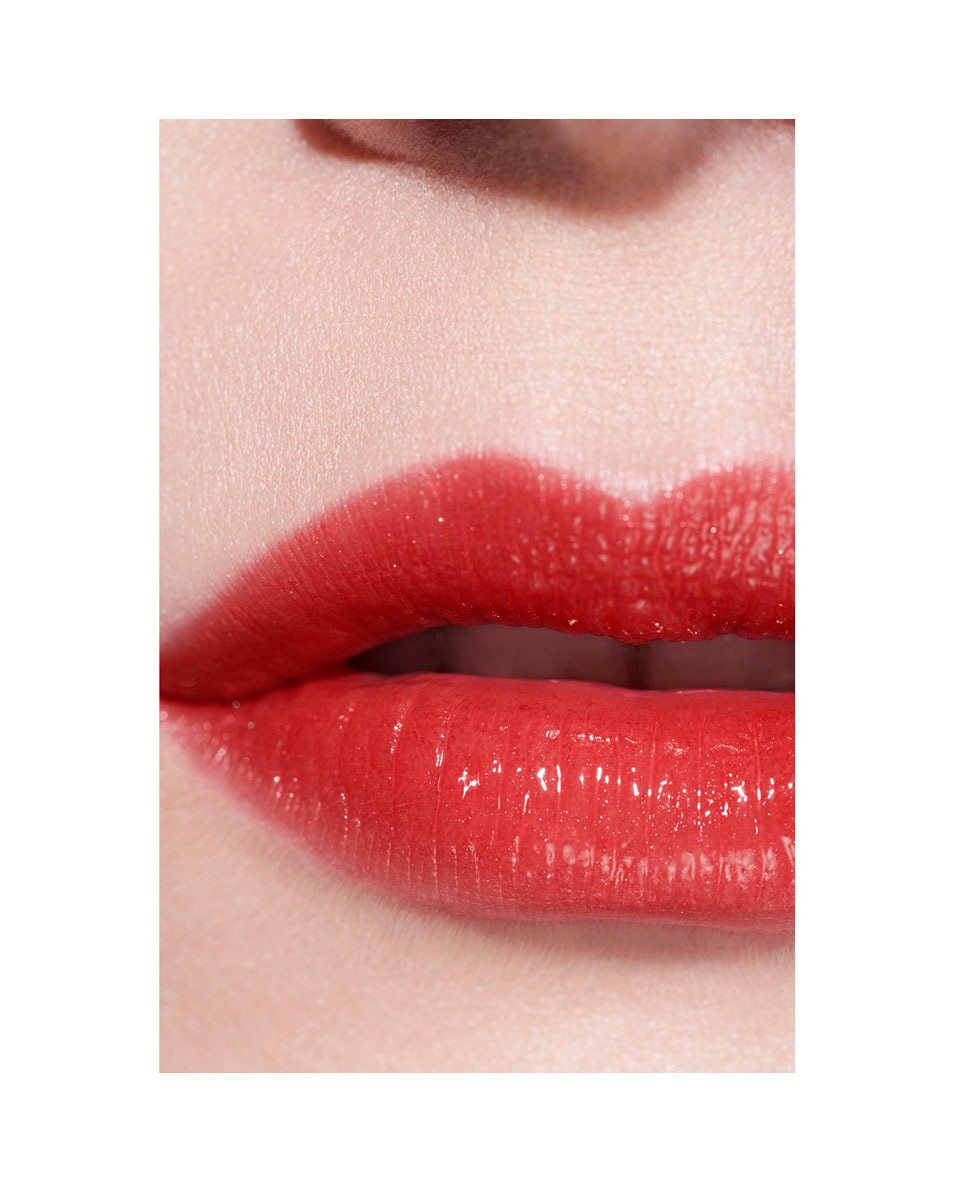 Chanel ROUGE COCO BAUME - BRILLANT DE VERFRAAIENDE HYDRATERENDE GETINTE BALSEM MET INTENSITEIT OP MAAT CHERRY BURST 5