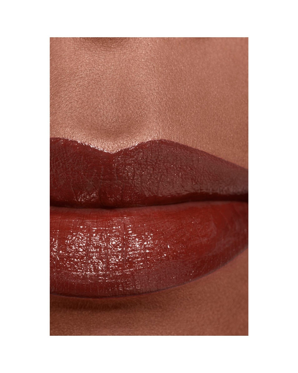 CHANEL ROUGE COCO DE LANGHOUDENDE HYDRATERENDE EN GLADSTRIJKENDE VERZORGENDE LIPPENSTIFT MET SATIJNGLANS 114 LOS ANGELES 5