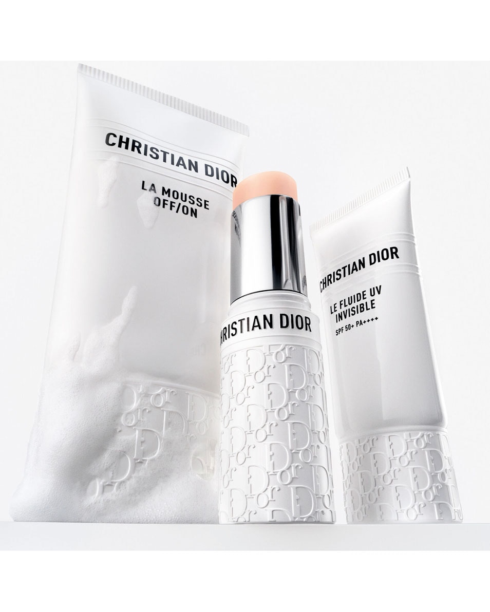 DIOR Hydrating Invisible UV Fluid SPF 50+ PA++++ Transparante UV beschermende fluid 30 ML 5