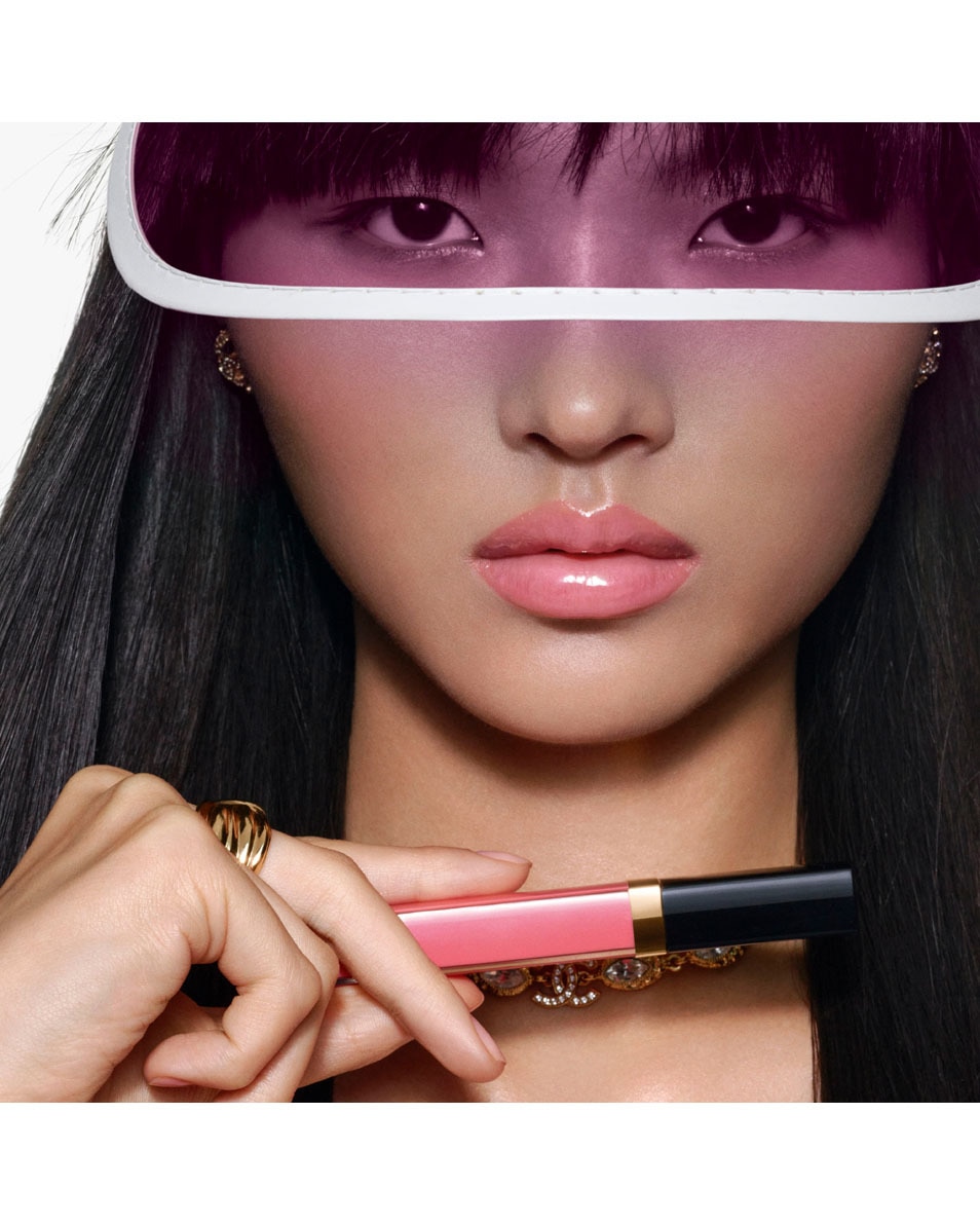 CHANEL ROUGE COCO HYDRA GLOSS HYDRATERENDE EN GLADSTRIJKENDE HOOGGLANS GLOSS 438 CHARMS 5