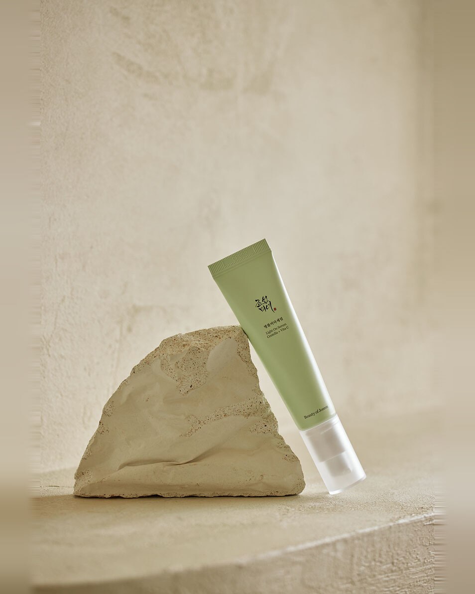 BEAUTY OF JOSEON Light On Verhelderend Serum: Centella + Vitamine C 30 ML 3