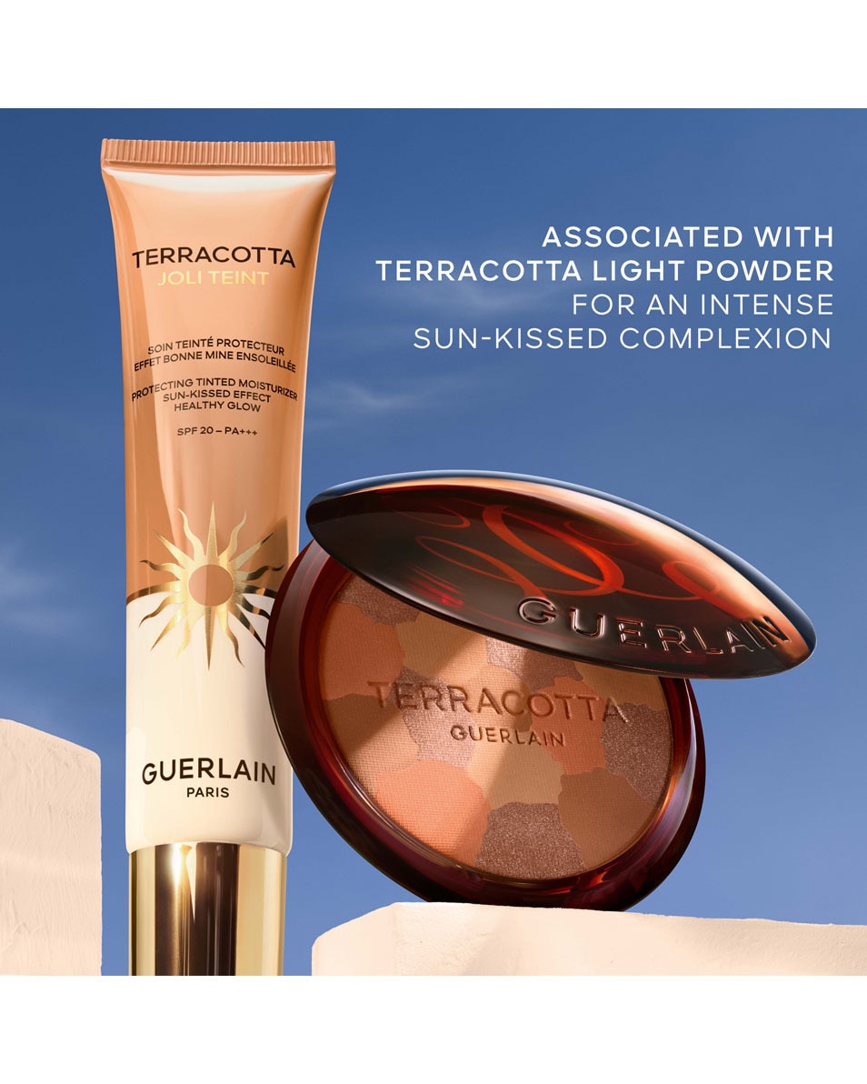 GUERLAIN TERRACOTTA Een formule met 96% van de ingrediënten van natuurlijke oorsprong BOUQUET FINAL 5