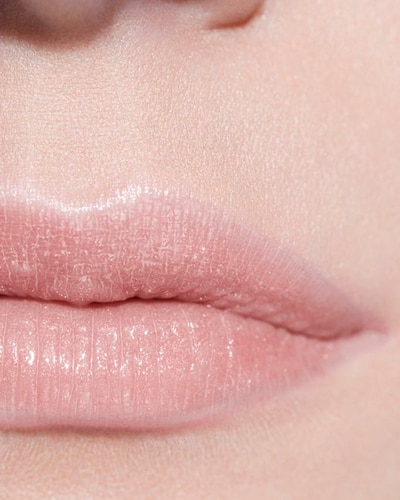 CHANEL ROUGE COCO BAUME DE HYDRATERENDE GETINTE BALSEM, MET INTENSITEIT OP MAAT, VOOR LIPPEN DIE ER DAG NA DAG MOOIER UITZIEN DREAMY WHITE