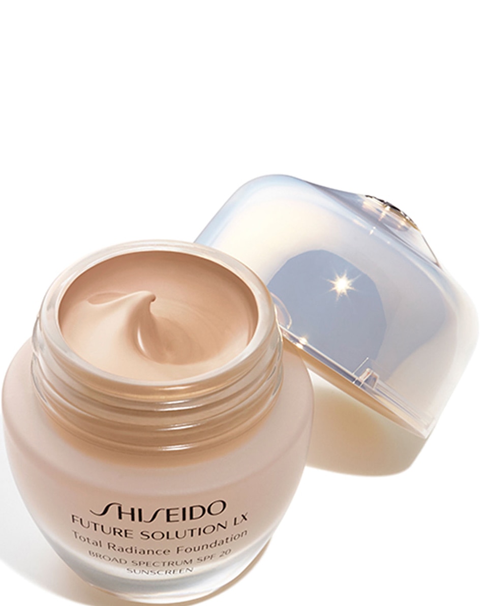 SHISEIDO FUTURE SOLUTION LX TOTAL RADIANCE FOUNDATION