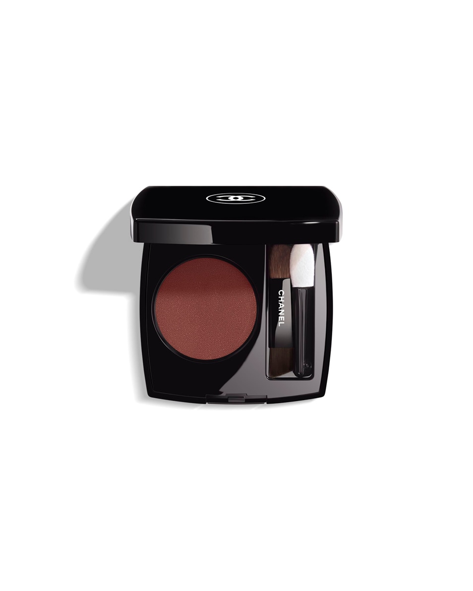 CHANEL OMBRE ESSENTIELLE MULTIFUNCTIONELE LANGHOUDENDE OOGSCHADUW BRUN FAUVE