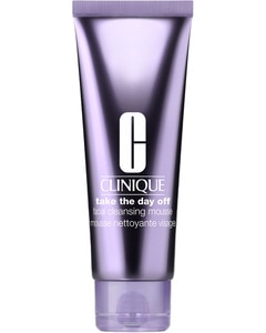 Cleanser voor gezicht - mousse voor diepe reiniging Cleanser voor gezicht - mousse voor diepe reiniging