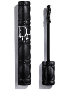 Mascara extreem volume - houdt 24u - 1 op 1 wimper definitie Mascara extreem volume - houdt 24u - 1 op 1 wimper definitie