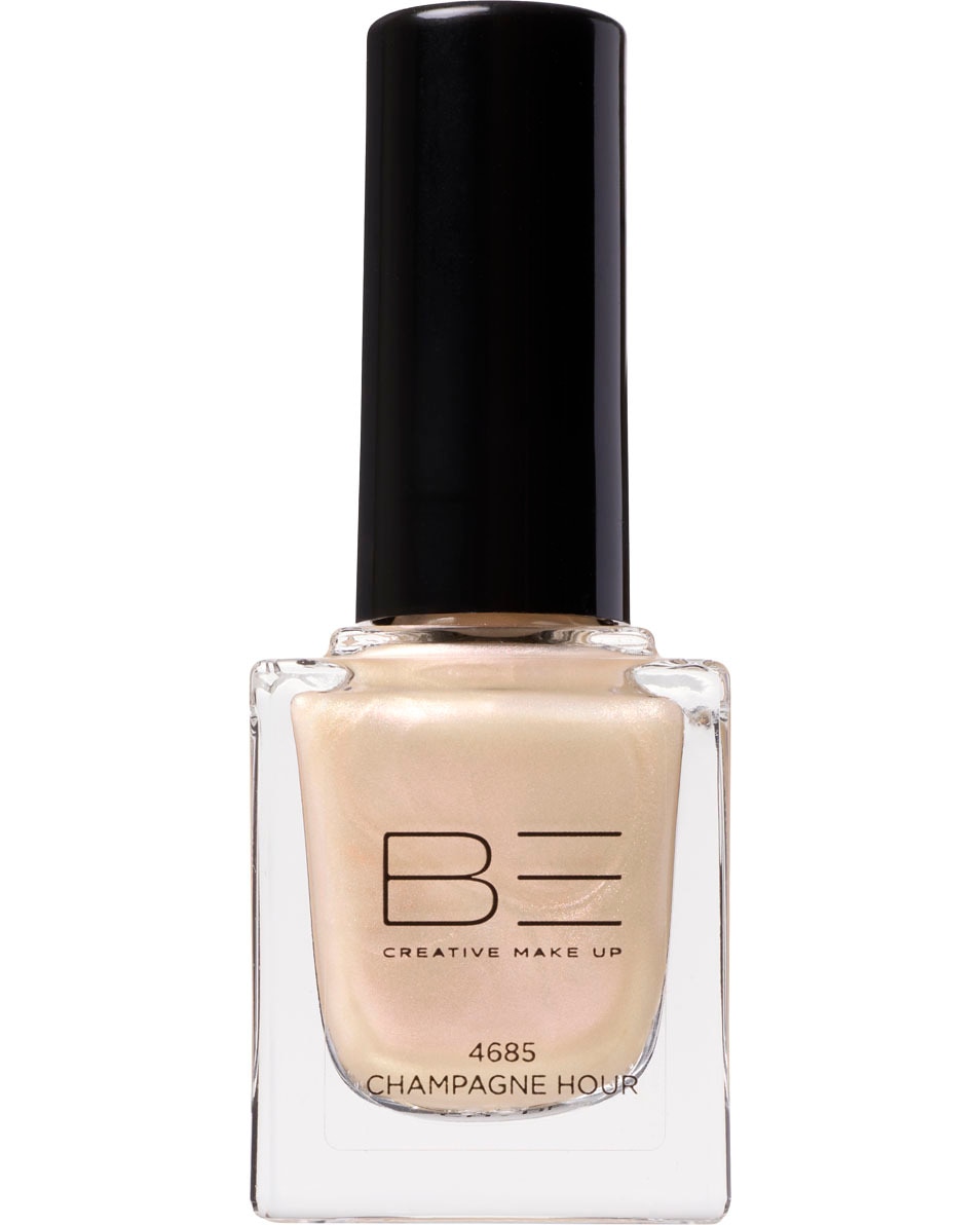 BE Creative Make Up The Holiday Edit Collection Nagellak Champagne Hour Velvet Cranberry
