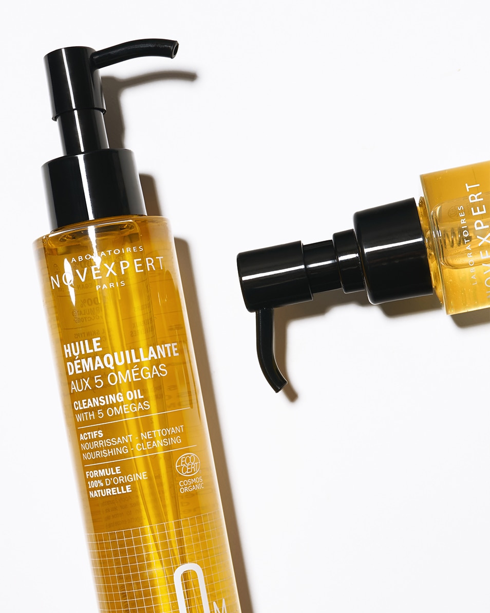 CLEANSING OIL WITH 5 OMEGAS