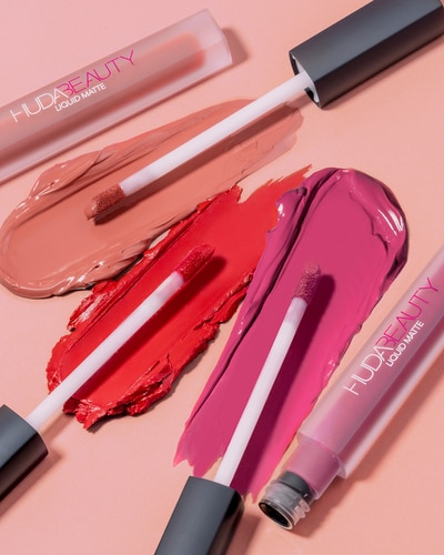 HUDA BEAUTY LIQUID MATTE ULTRA-COMFORT TRANSFER-PROOF LIPSTICK BOMBSHELL