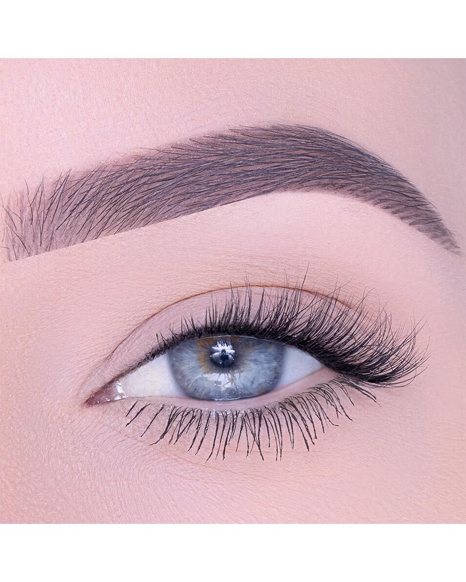 QUEEN TARZI LUXURY LASHES HALF LASH CHLOE 1 ST 2