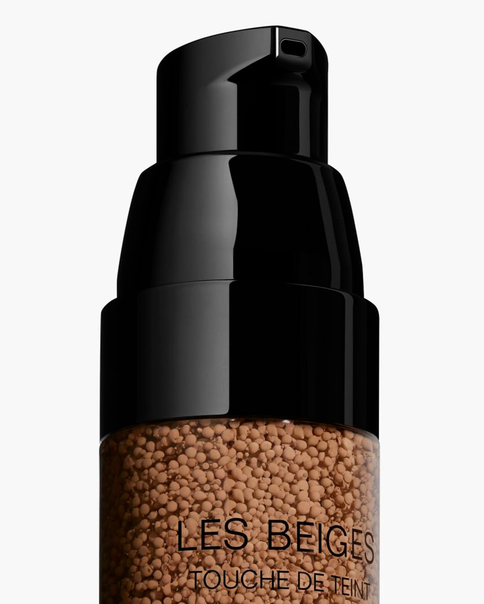 CHANEL LES BEIGES TOUCHE DE TEINT FRISSE FOUNDATION MET MICROBOLLETJES PIGMENTEN B60 2